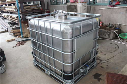 溫州定製不鏽鋼溶液儲罐廠家